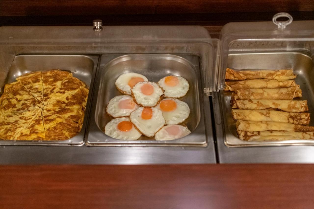 Lingos Hotel Lerin Kültér fotó